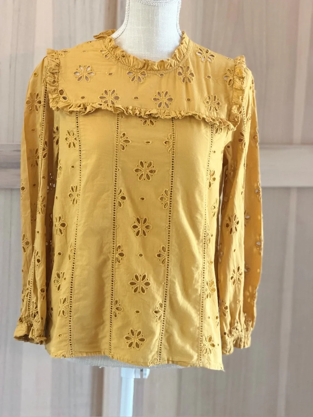 J. Crew Mustard Eyelet Long Sleeve Top | Blouse. Women’s Sz-XS Poetcore | Ruffle